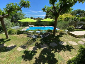 Rez de Jardin avec piscine proche du centre historique